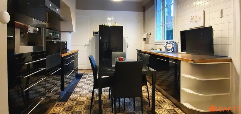 Maison de maîtres - 179 m² - 9 pièces