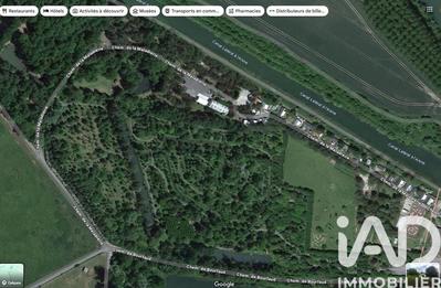 Terrain - 68 672 m²