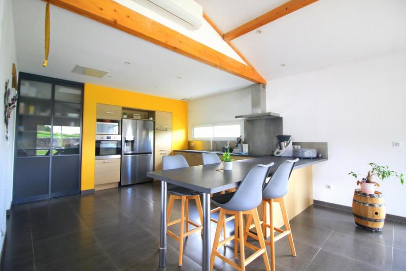 Maison - 192 m² - 5 pièces