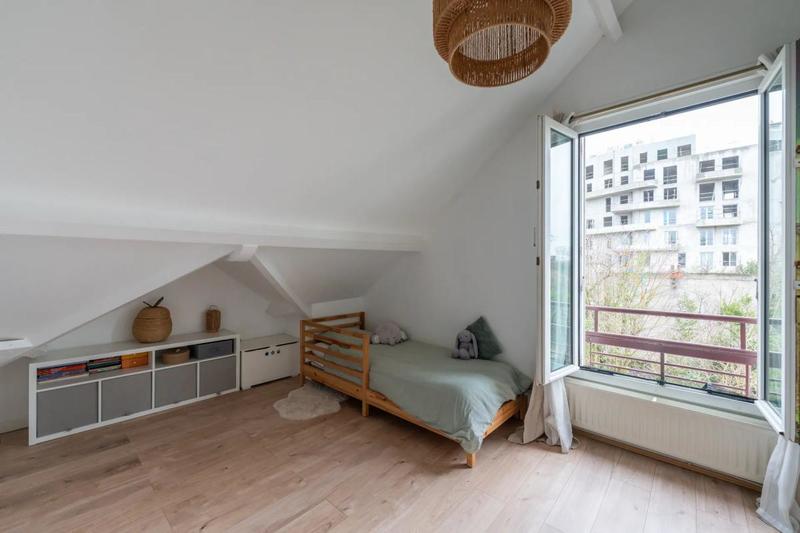 Appartement - 100 m² - 6 pièces