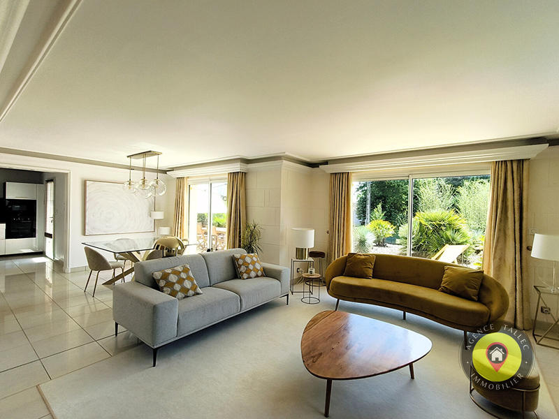 Maison - 168 m² - 6 pièces