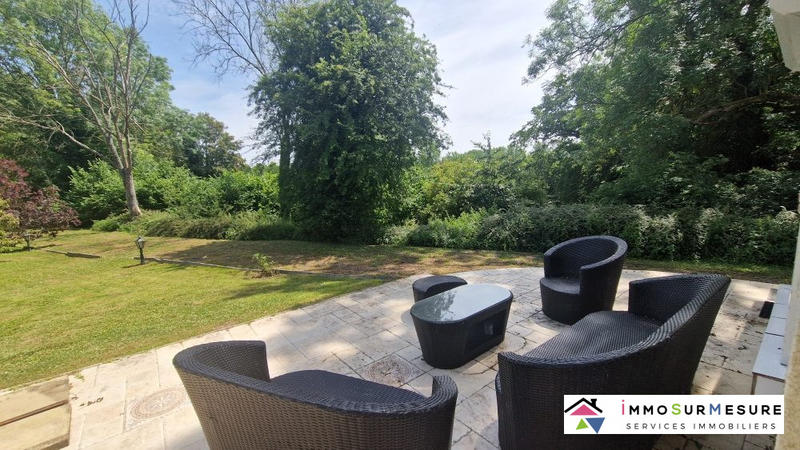 Maison - 150 m² - 10 pièces