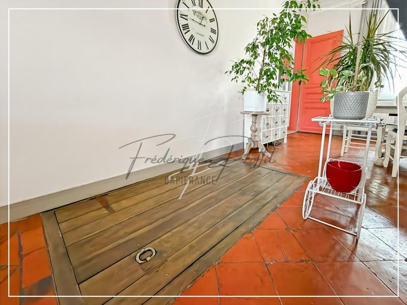 Demeure - 368 m² - 11 pièces