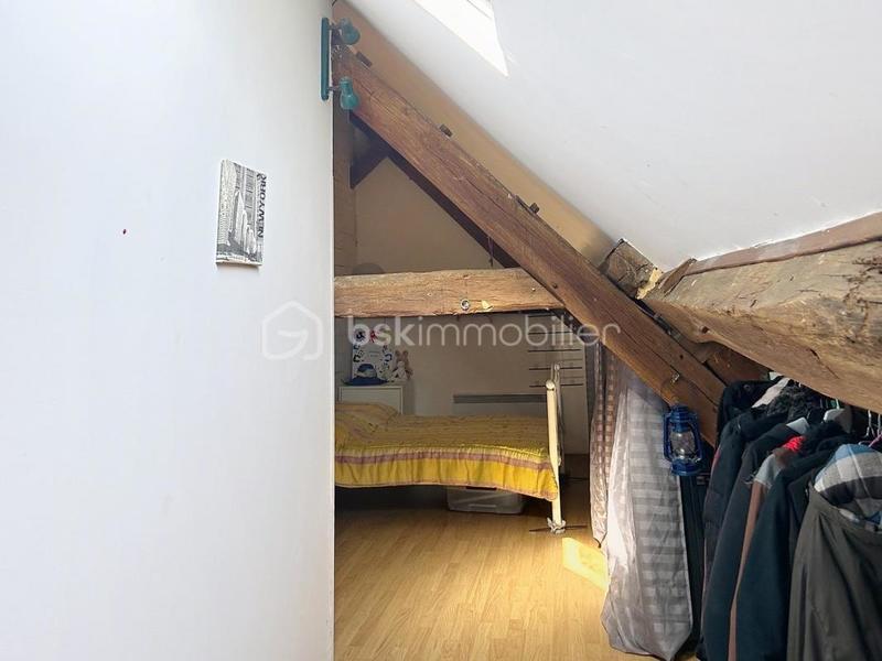 Demeure - 200 m² - 7 pièces