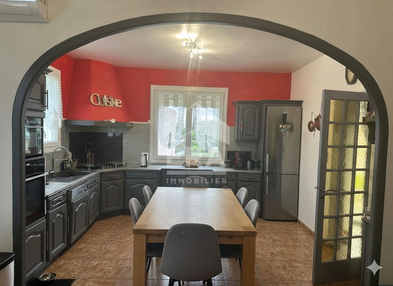 Maison - 146 m² - 8 pièces