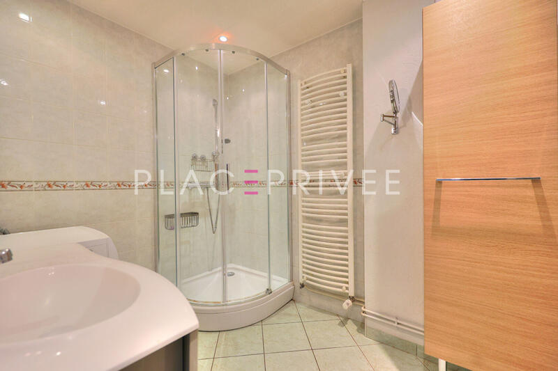 Appartement - 92 m² - 4 pièces