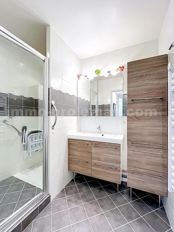 Appartement - 97 m² - 5 pièces