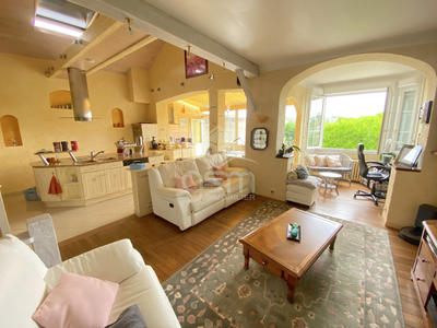 Maison ancienne - 230 m² - 7 pièces