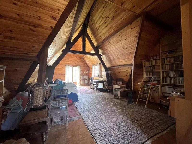 Maison - 190 m² - 8 pièces