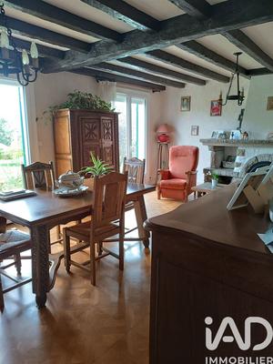 Maison - 95 m² - 5 pièces