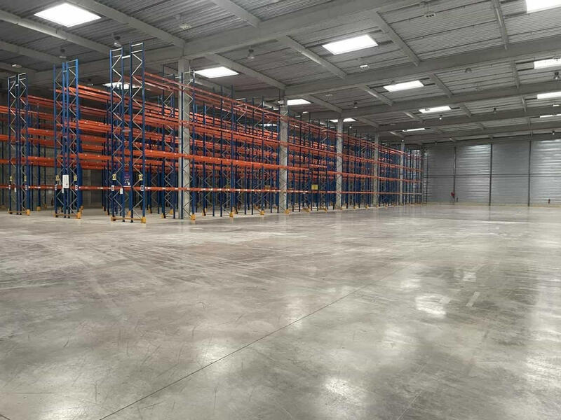 Local commercial - 8 762 m²