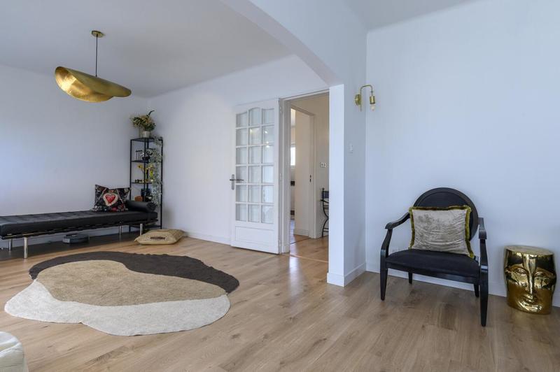 Maison - 268 m² - 6 pièces