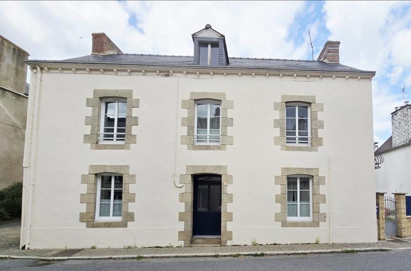 Maison traditionnelle - 125 m² - 4 pièces