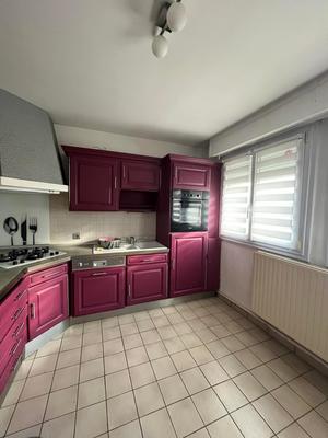 Maison - 83 m² - 5 pièces