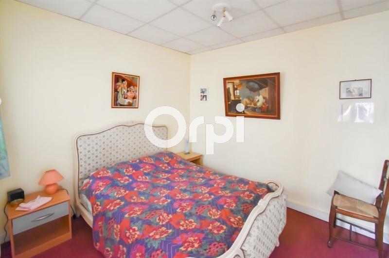 Immeuble - 180 m² - 5 pièces