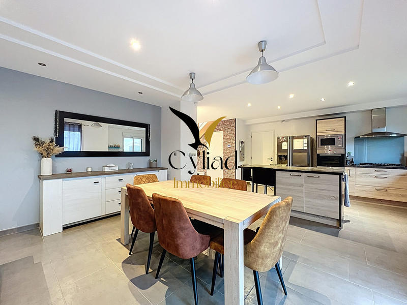 Maison contemporaine - 145 m² - 6 pièces