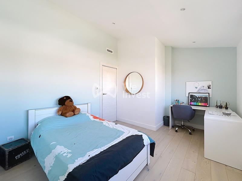 Villa - 197 m² - 7 pièces