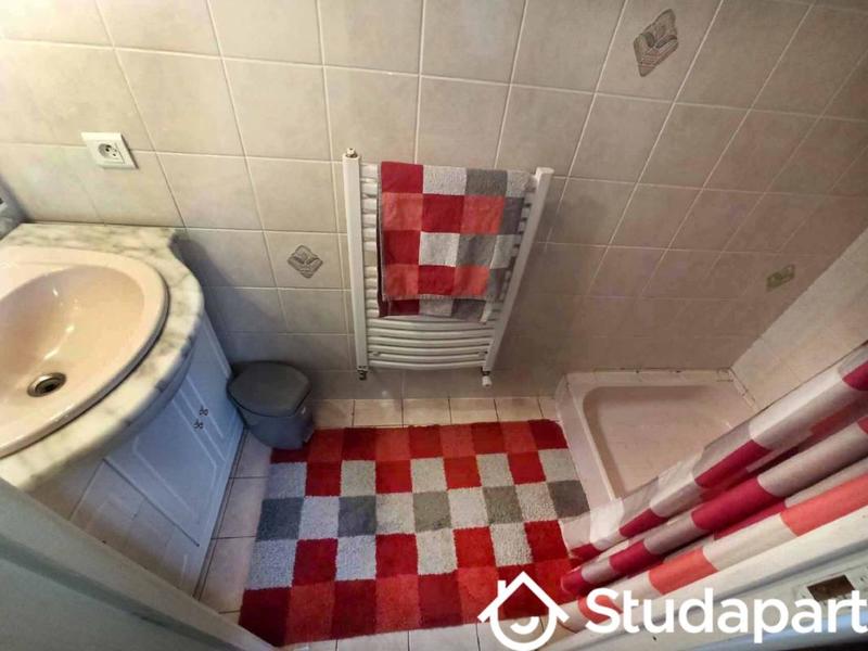 Chambre - 15 m² - 1 pièce