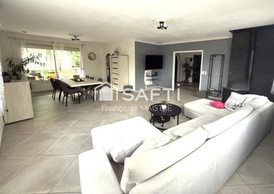 Maison - 158 m² - 6 pièces