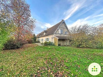 Maison de village - 207 m² - 8 pièces