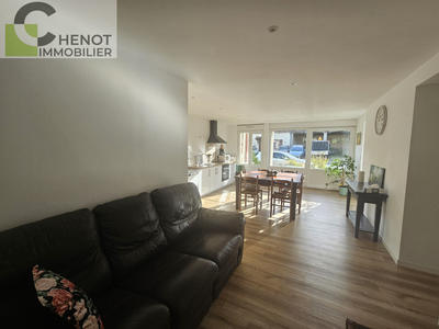 Appartement - 80 m² - 3 pièces