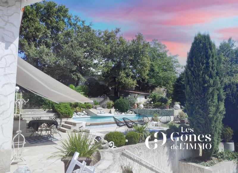 Maison - 209 m² - 6 pièces