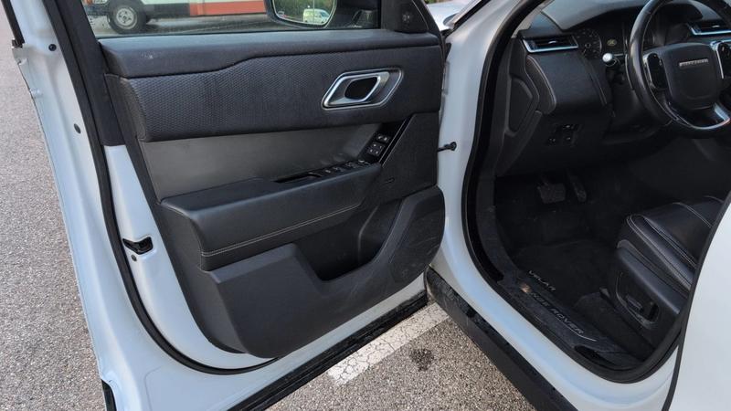 Land Rover Range Rover Velar 2.0 Sd4 240 Dpf 4wd se - Entretien constructeur Toit ouvrant