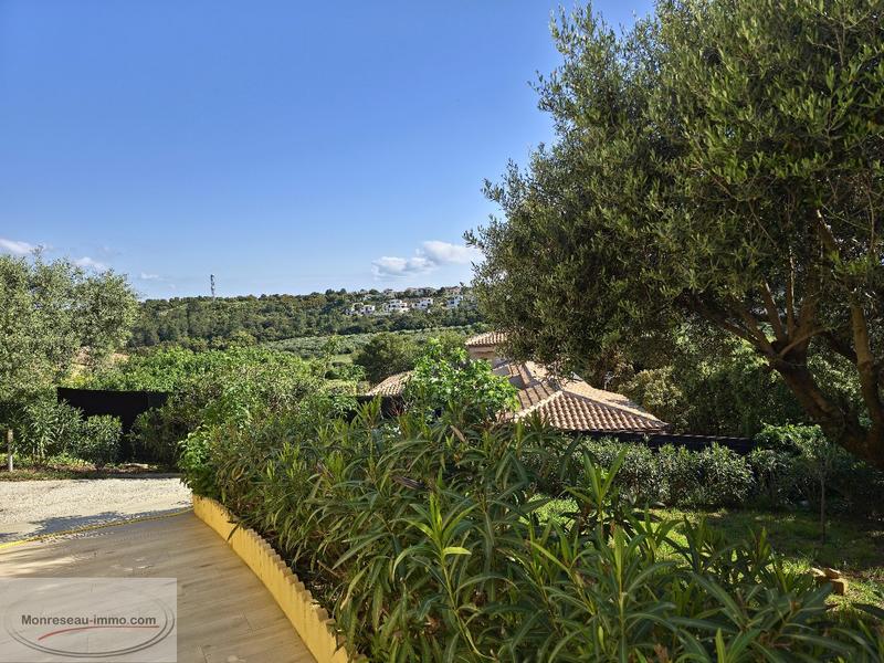 Maison - 175 m² - 6 pièces