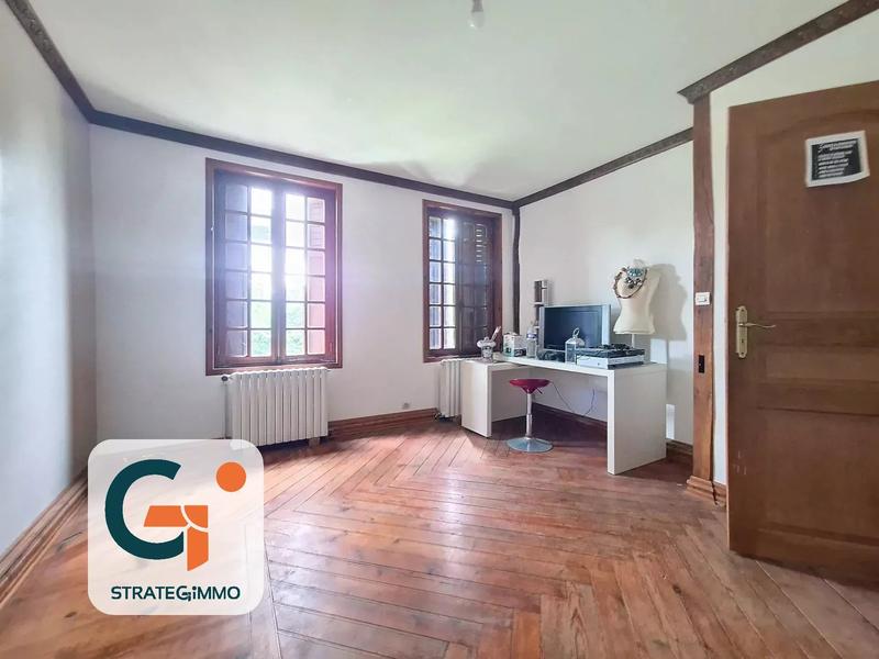 Maison - 200 m² - 7 pièces