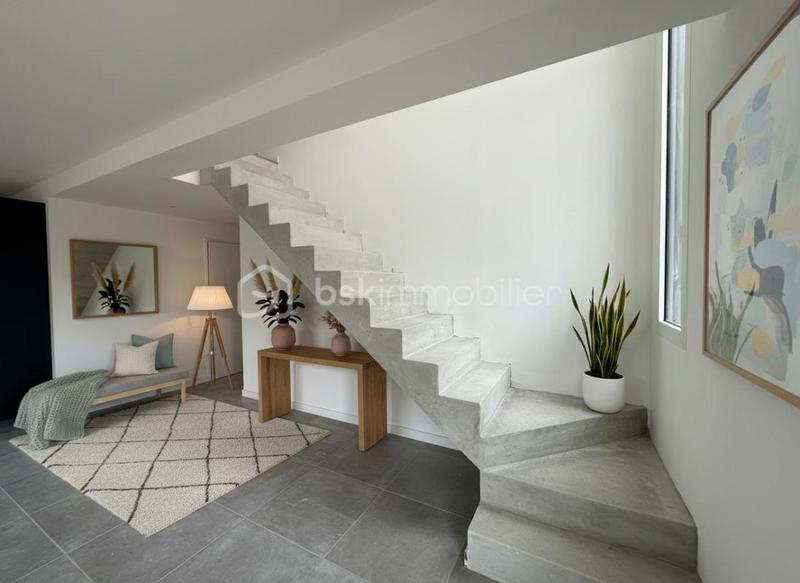 Maison - 131 m² - 6 pièces