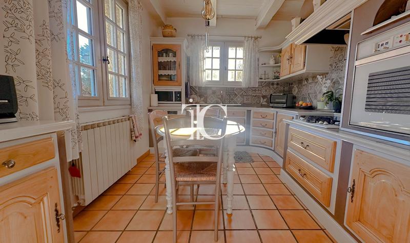Maison - 97 m² - 5 pièces