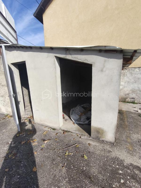 Maison de village - 230 m² - 9 pièces