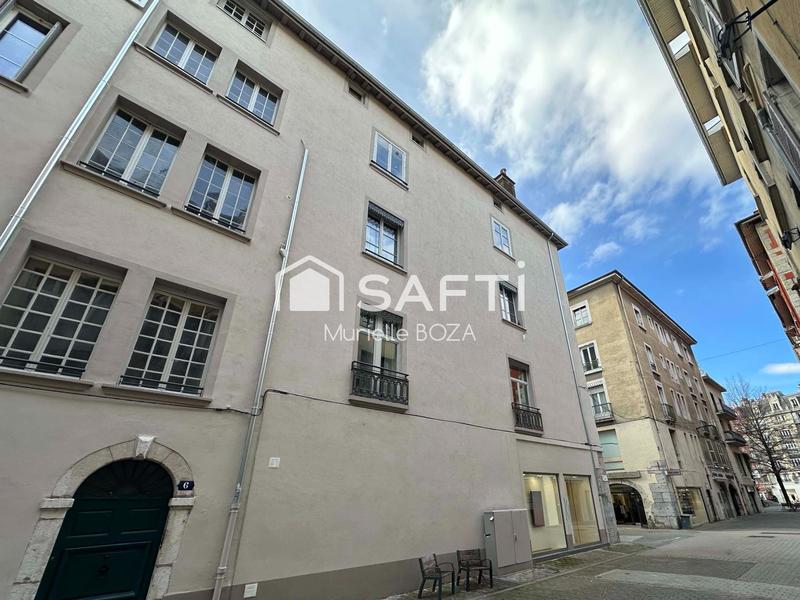 Appartement - 148 m² - 5 pièces