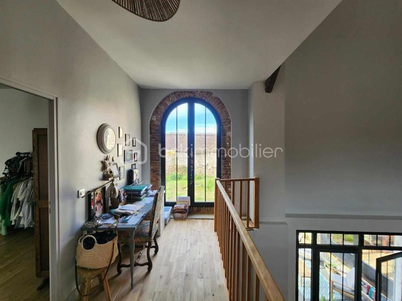 Maison - 392 m² - 6 pièces