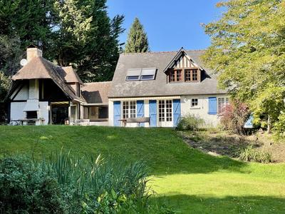 Maison ancienne - 175 m² - 8 pièces