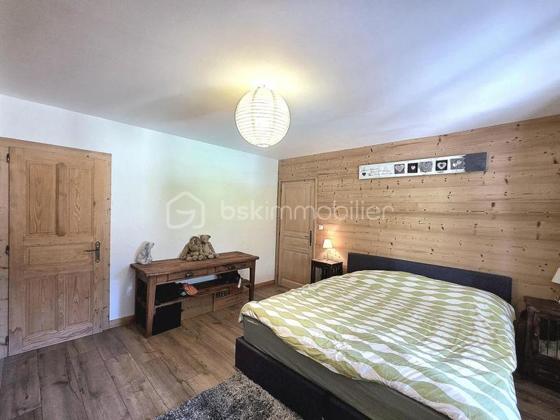 Maison ancienne - 366 m² - 10 pièces