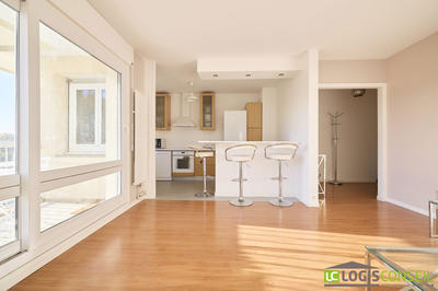 Appartement - 80 m² - 4 pièces