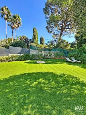 Maison - 222 m² - 5 pièces