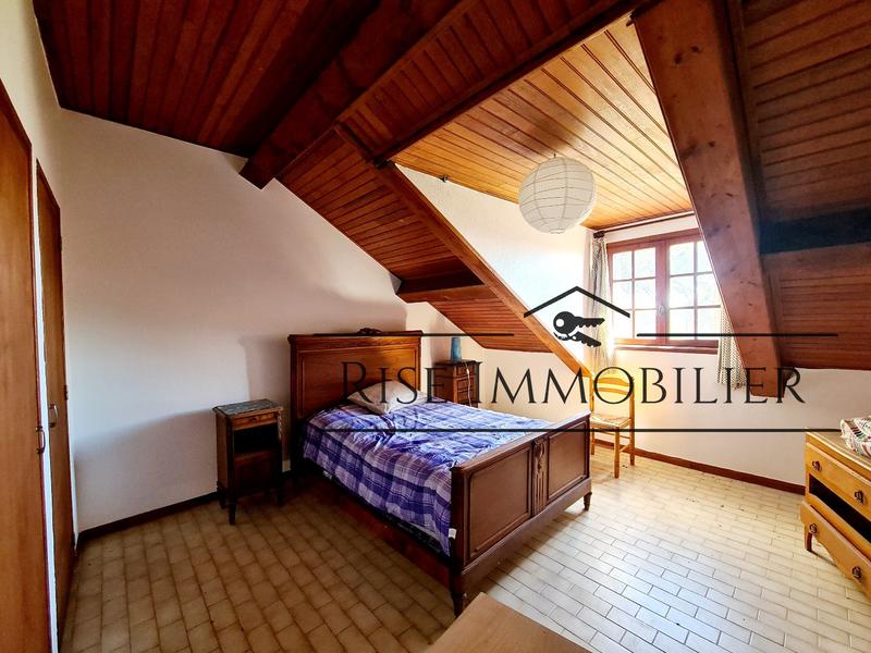 Villa - 245 m² - 9 pièces