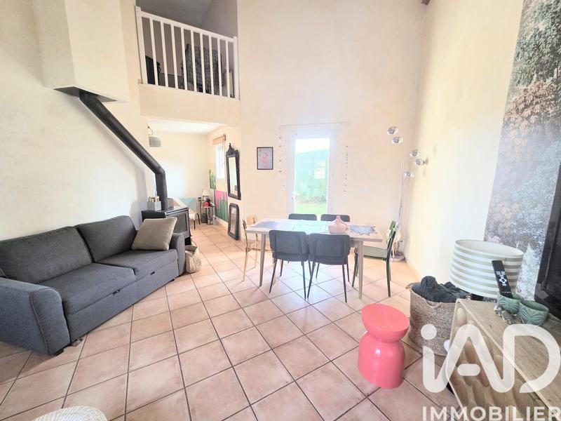 Maison - 122 m² - 5 pièces