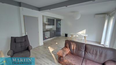 Appartement - 80 m² - 3 pièces