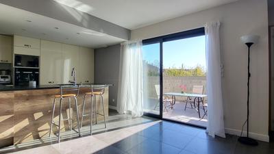 Maison - 96 m² - 4 pièces