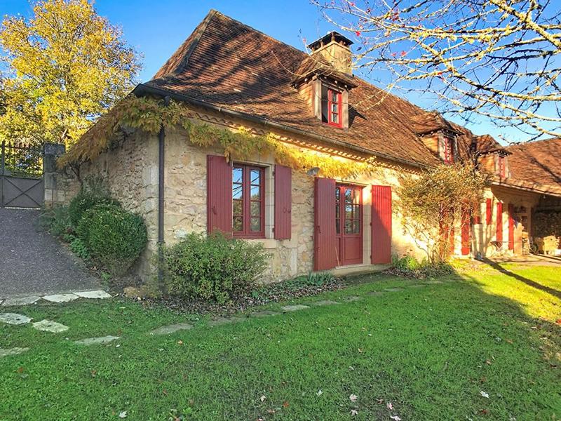 Maison - 280 m² - 7 pièces