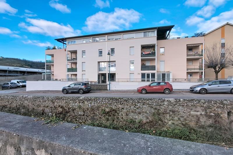 Appartement - 67 m² - 3 pièces