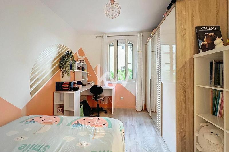 Appartement - 92 m² - 4 pièces