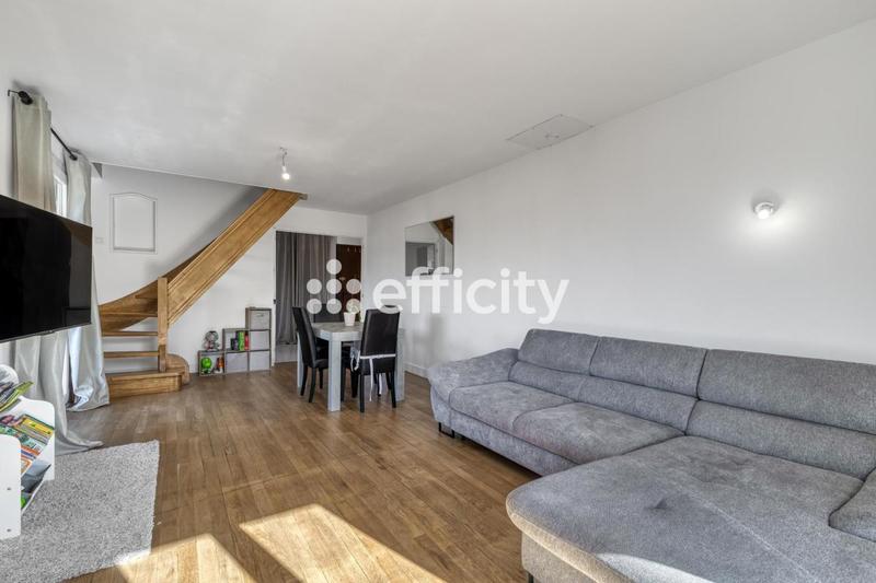 Maison - 182 m² - 7 pièces