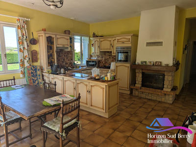 Maison - 220 m² - 5 pièces