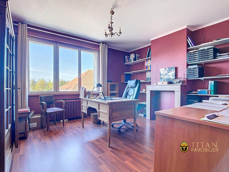 Maison - 333 m² - 10 pièces