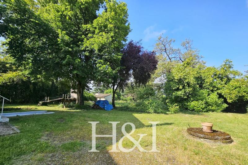 Propriété - 180 m² - 7 pièces