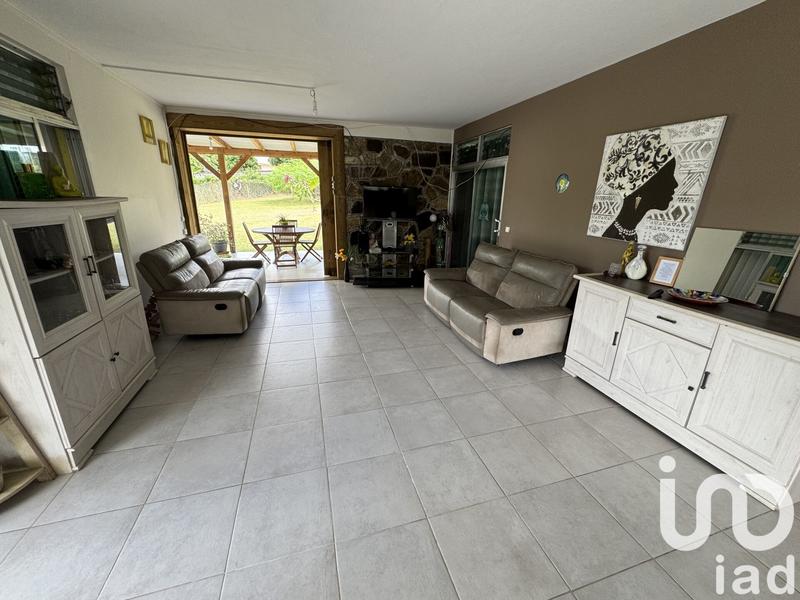 Maison - 250 m² - 4 pièces